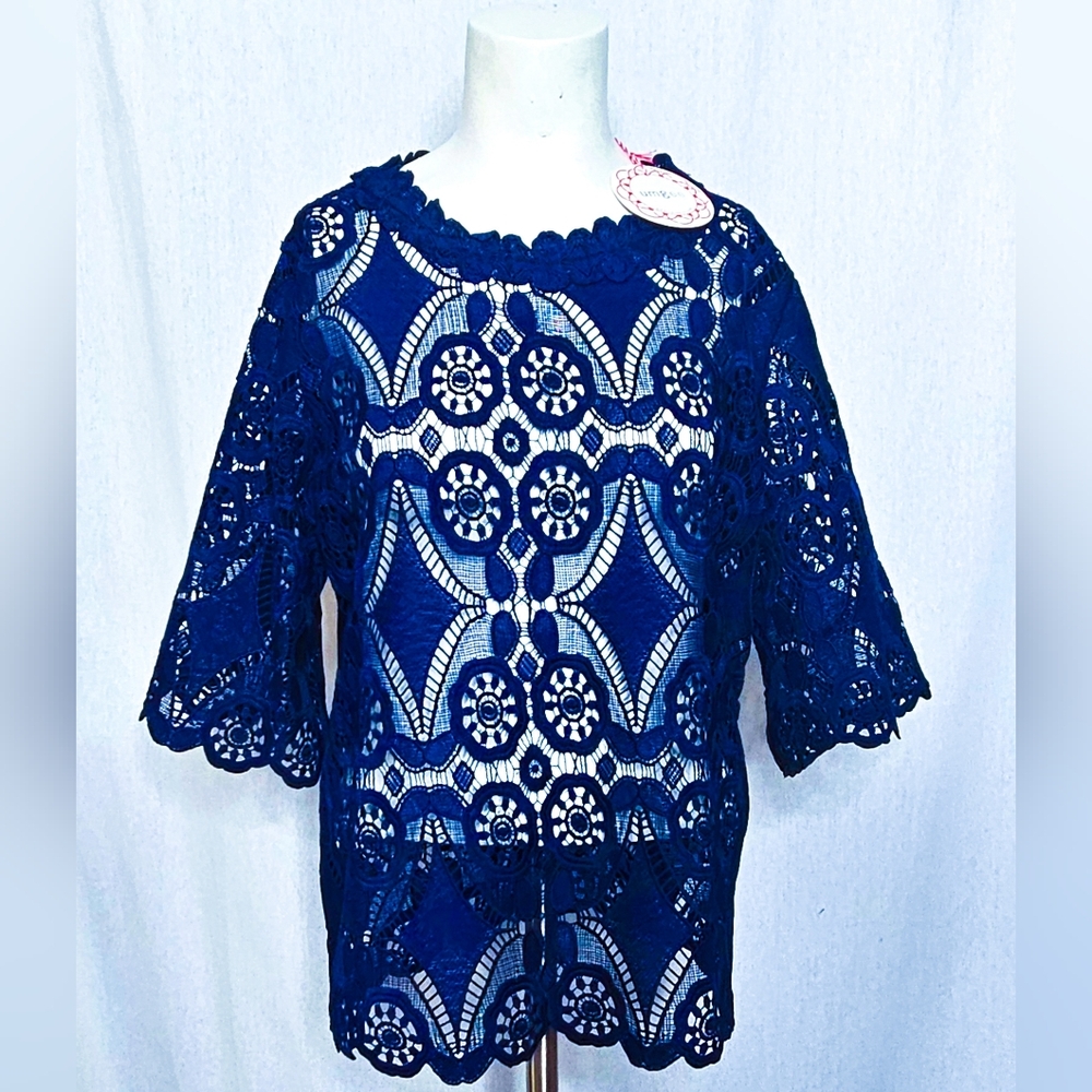 Umgee‎ Navy Blue All Over Lace 3/4 Sleeve Blouse Size M NWT